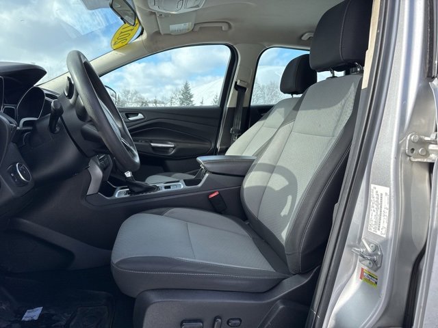 Used 2017 Ford Escape SE image 5