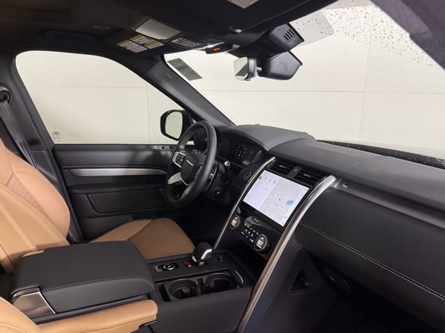 New 2026 Land Rover Discovery Limited Edition image 35
