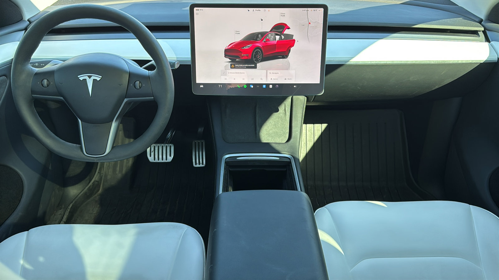 Used 2024 Tesla Model Y Performance image 17