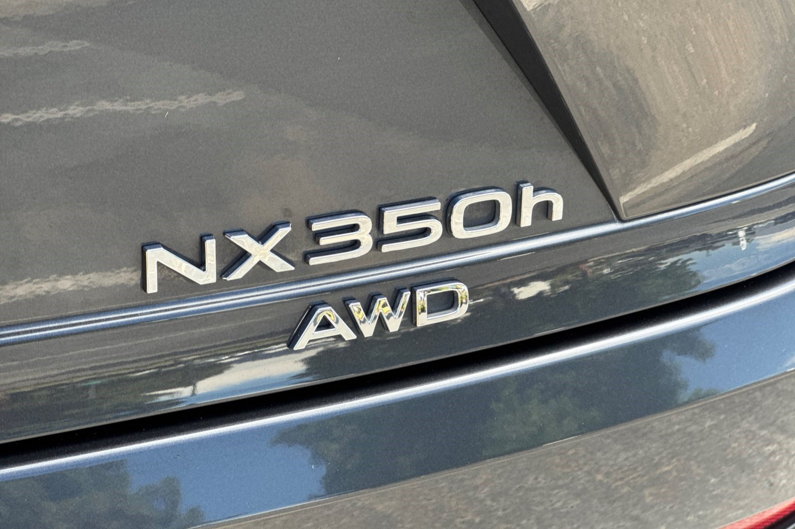 Certified 2026 Lexus NX 350h AWD w/ Accessory Package (2T) image 39