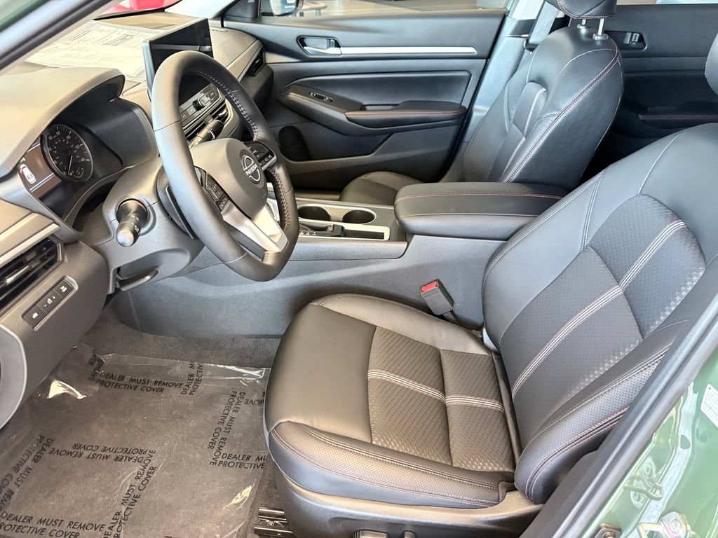 New 2026 Nissan Altima 2.5 SR FWD image 8