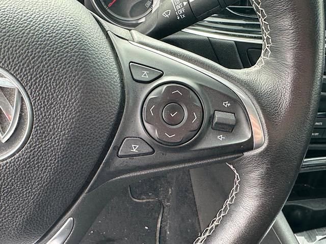 Used 2018 Buick Regal Essence w/ Driver Confidence Package #1 image 19