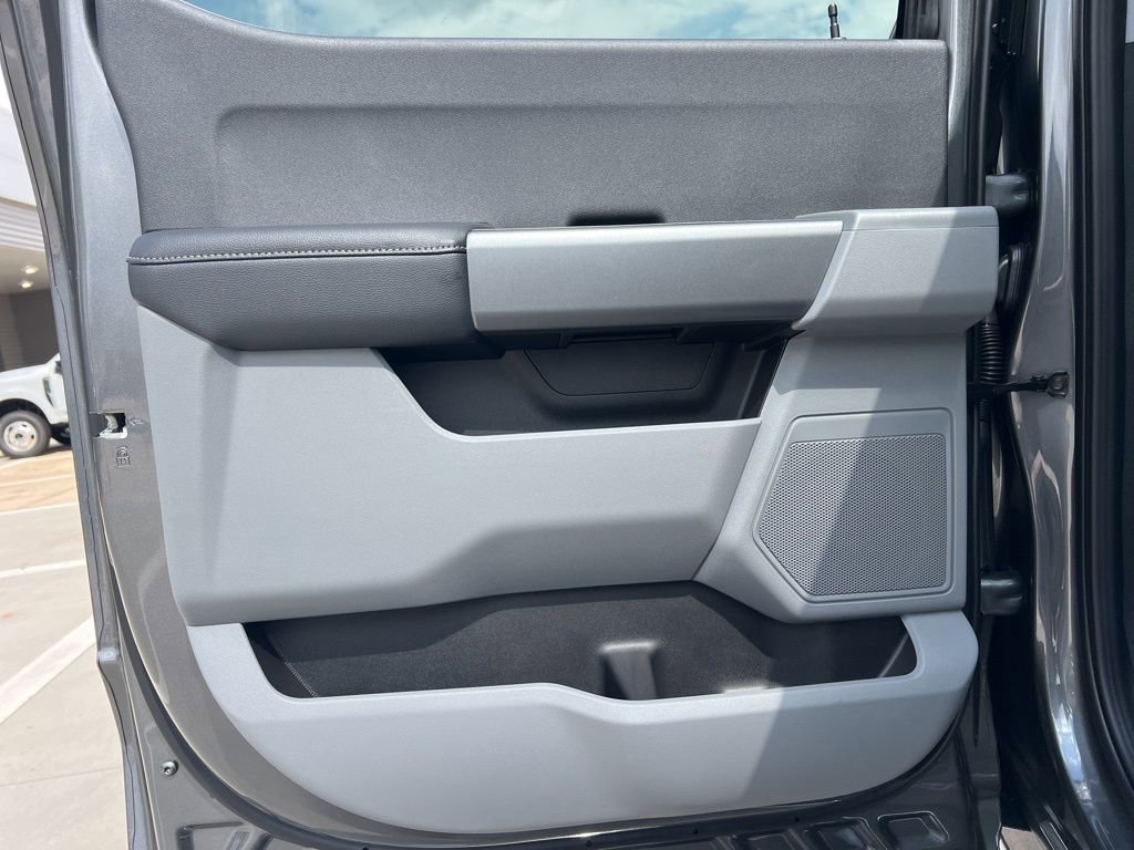 New 2026 Ford F350 XLT image 12