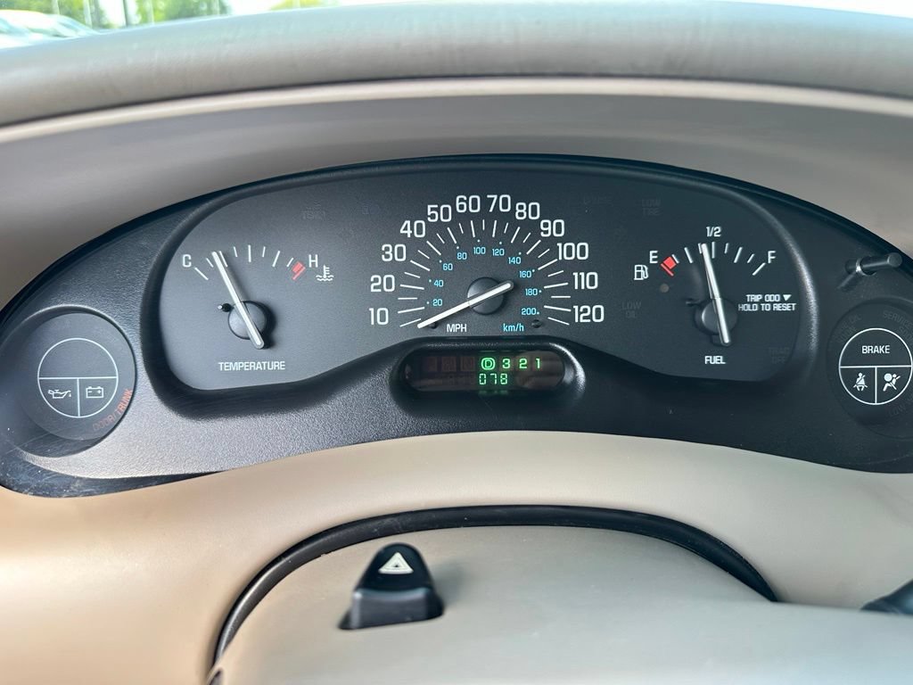 Used 2003 Buick Century Custom w/ Preferred Equipment Group 1SB FWD image 11
