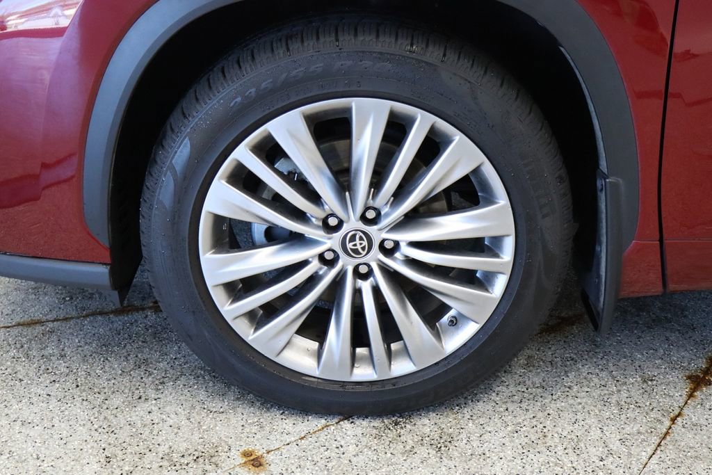 Used 2022 Toyota Highlander Platinum AWD/4WD image 14