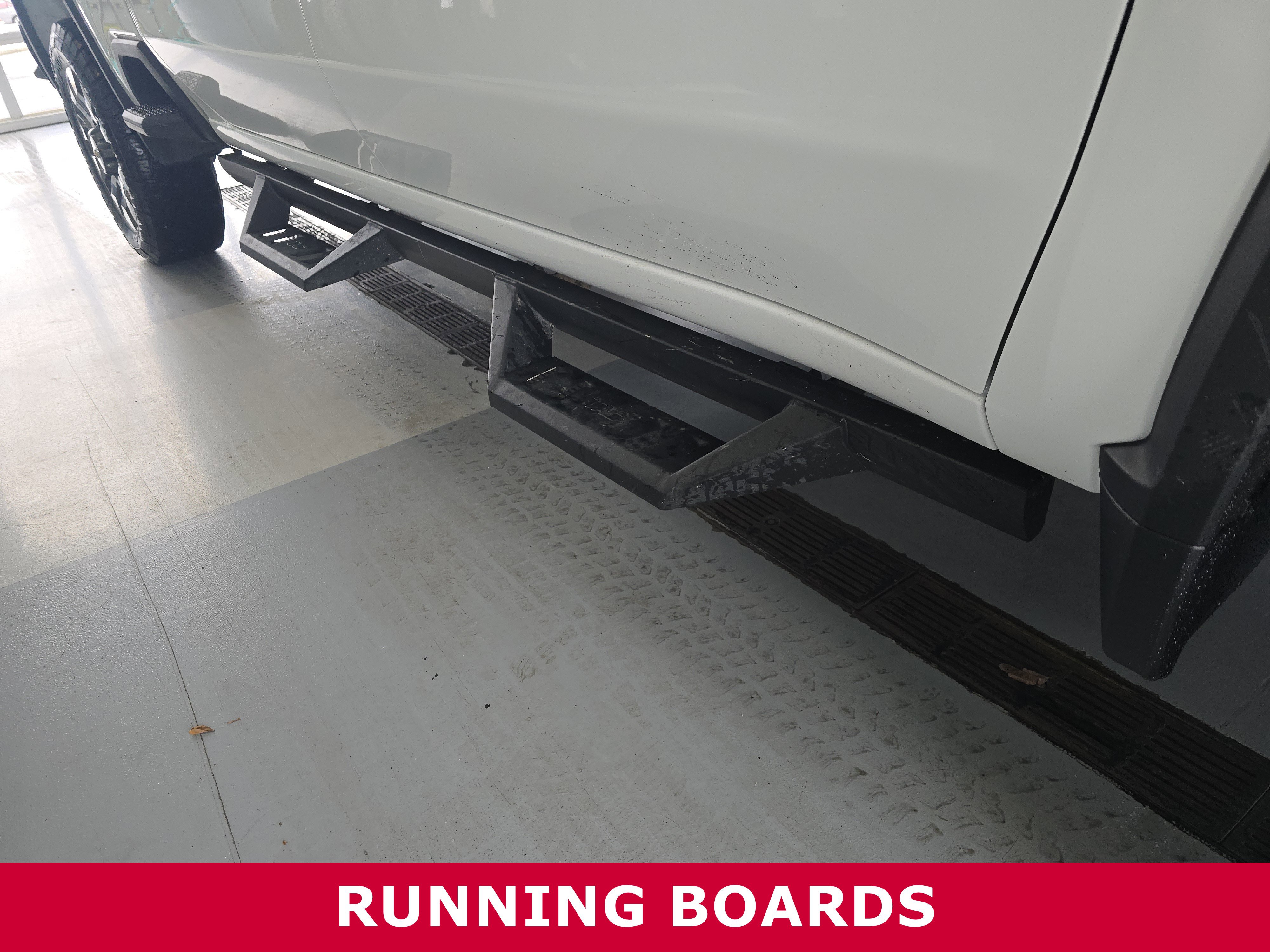 Used 2022 Chevrolet Silverado 2500 Custom w/ Custom Value Package image 15