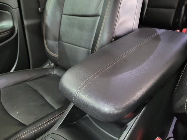 Used 2021 GMC Terrain SLT image 32