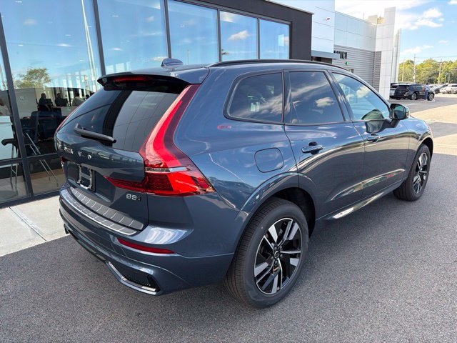 New 2027 Volvo XC60 B5 Core AWD/4WD image 3