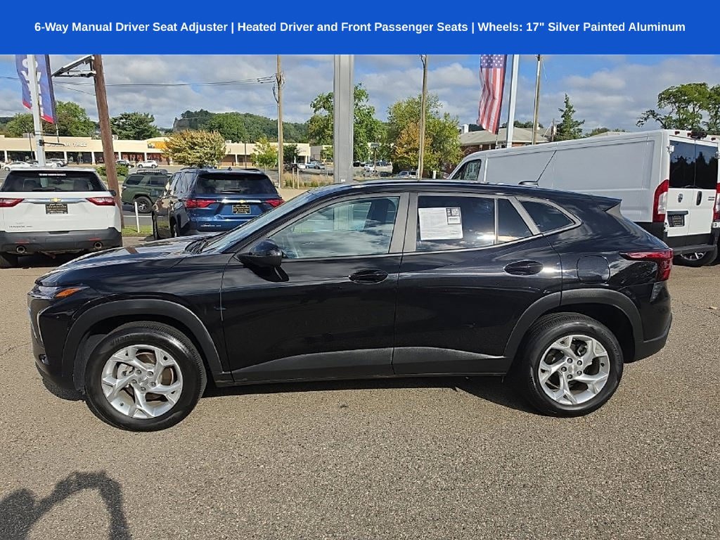 Used 2025 Chevrolet Trax LS w/ LS Convenience Package FWD image 6