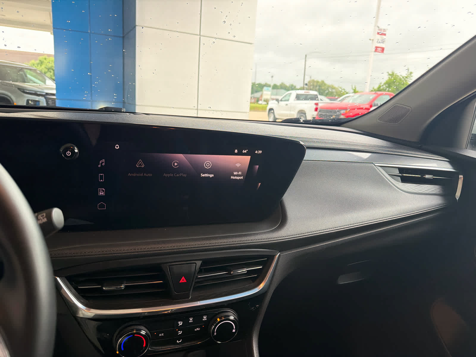 Used 2024 Buick Encore GX Sport Touring FWD image 21