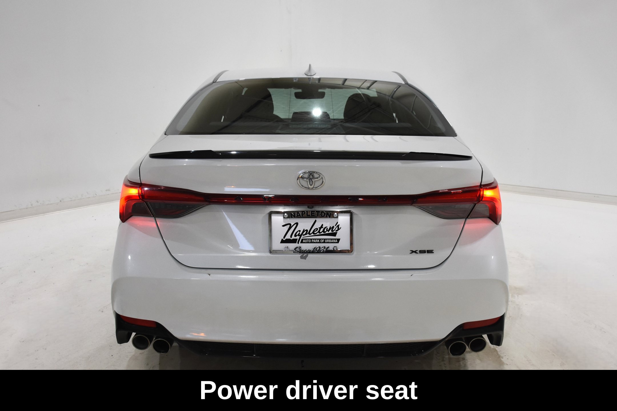 Used 2019 Toyota Avalon XSE w/ All Weather Liner Package FWD image 7