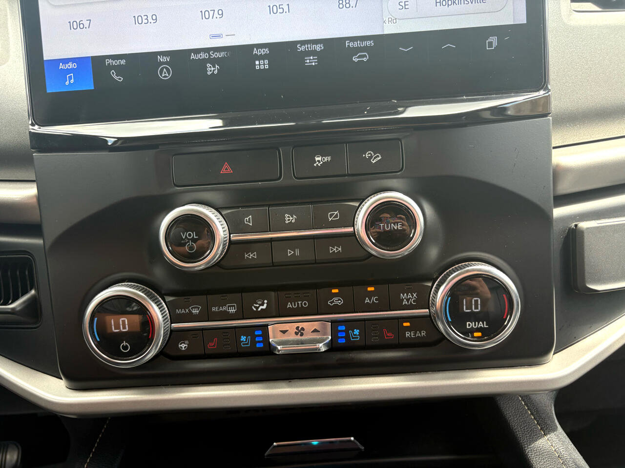 Used 2023 Ford Expedition Max XLT image 20