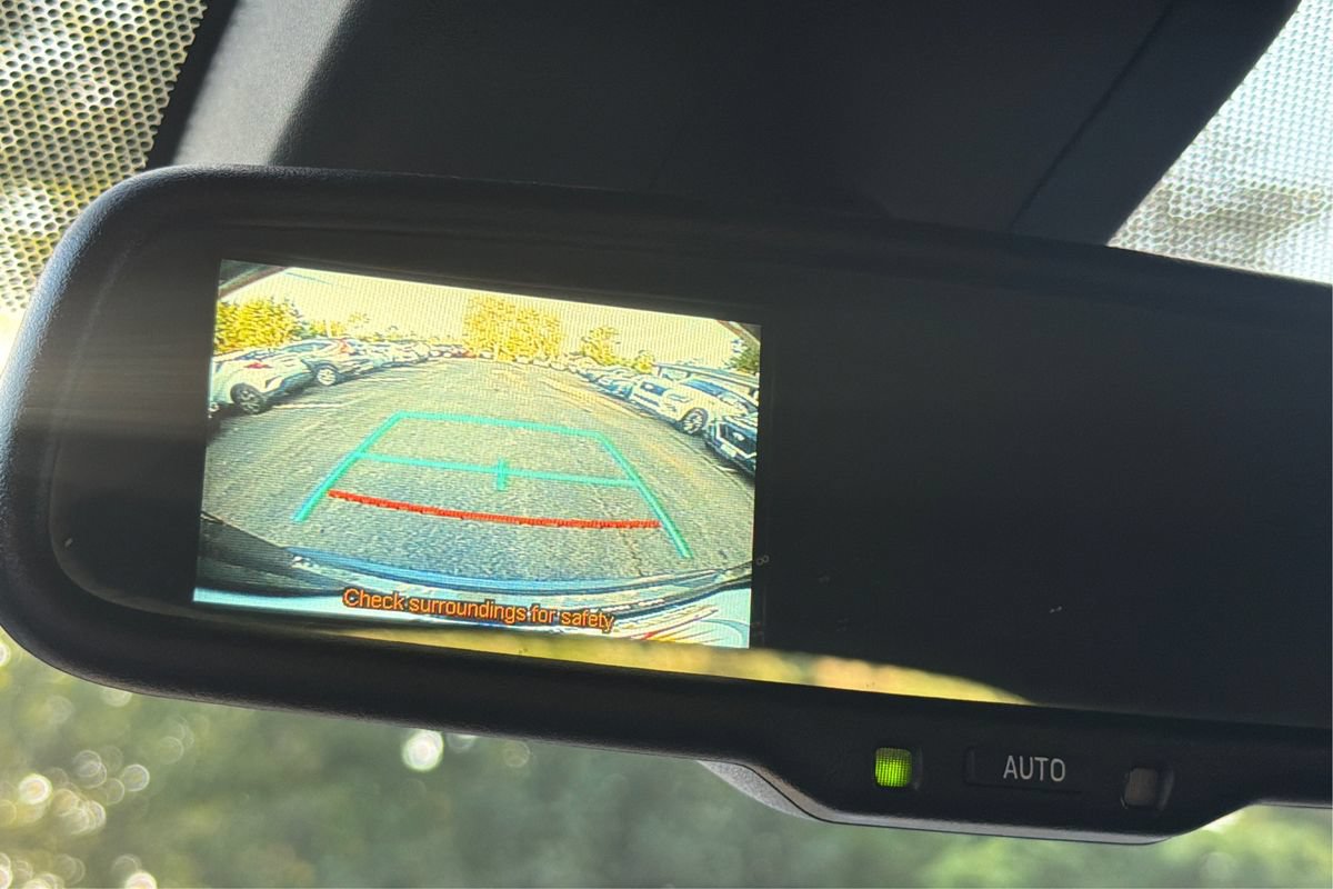 Used 2018 Toyota C-HR XLE FWD image 27