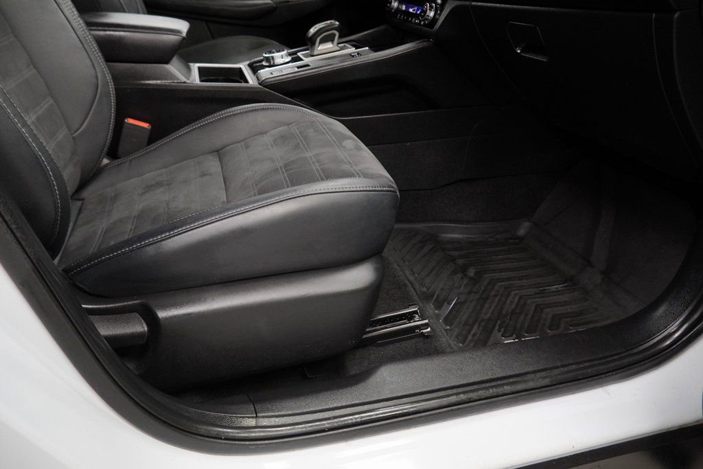 Used 2023 Mitsubishi Outlander SE image 53