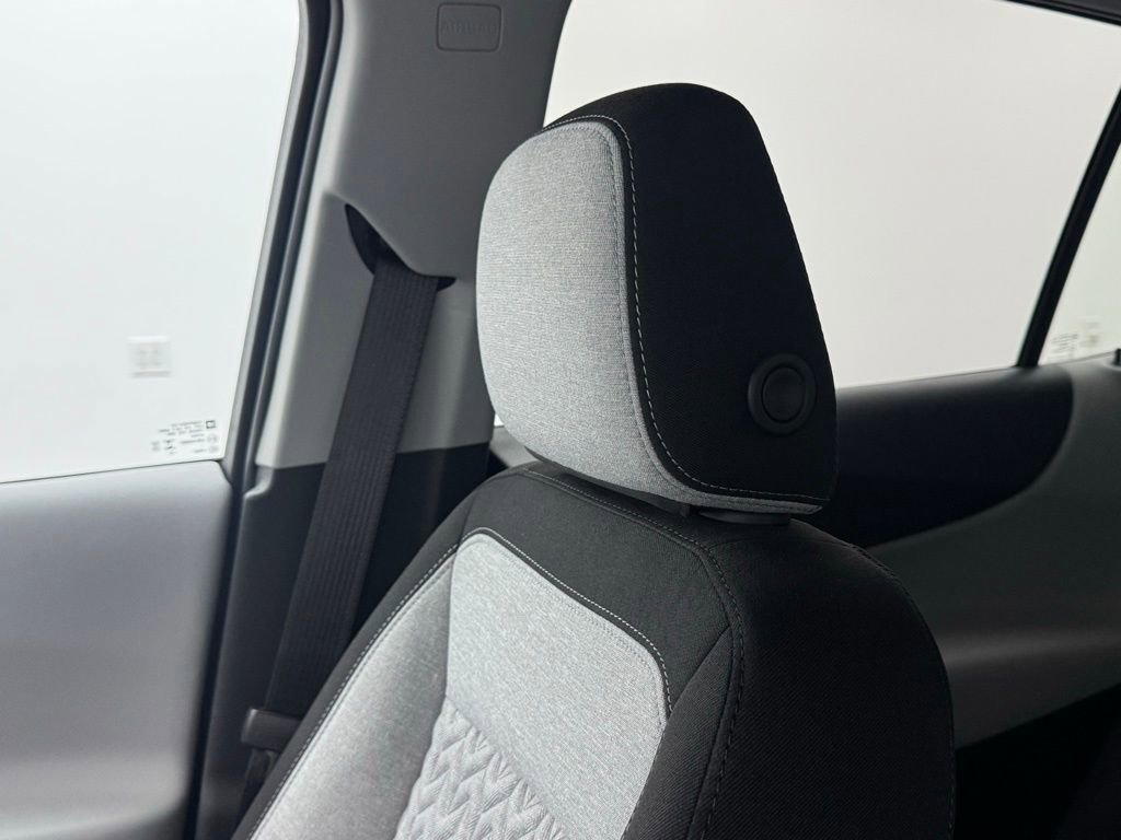 Used 2023 Chevrolet Equinox LS w/ LS Convenience Package image 38