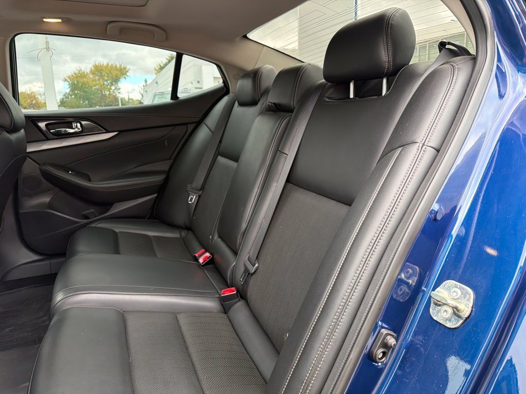 Used 2018 Nissan Maxima 3.5 SL FWD image 14