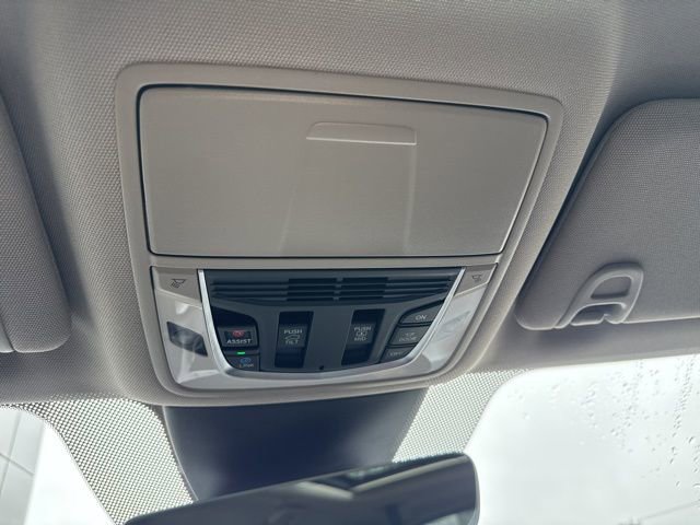 Used 2024 Acura MDX SH-AWD w/ Technology Package image 22