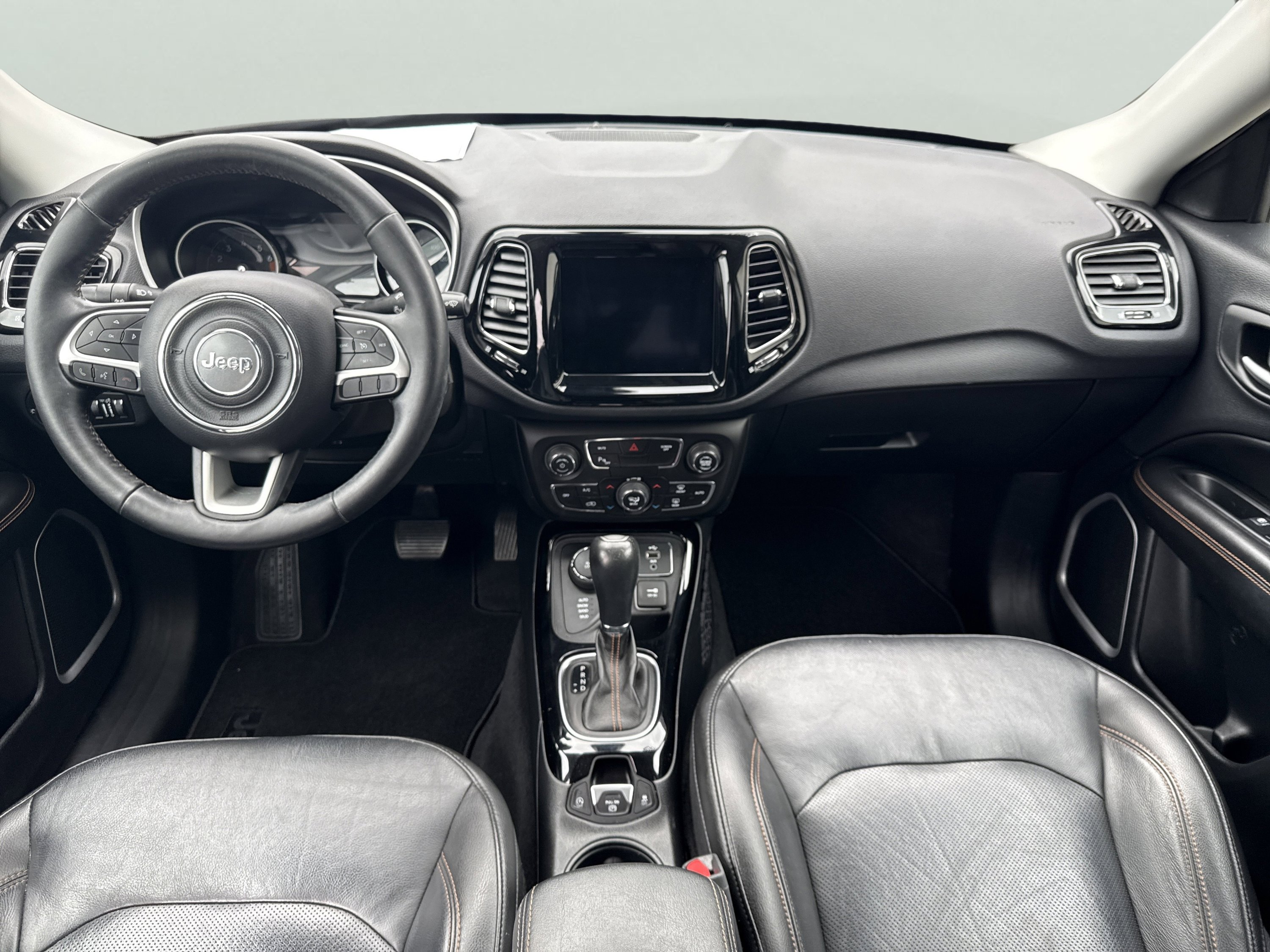 Used 2018 Jeep Compass Limited w/ Navigation Group image 11