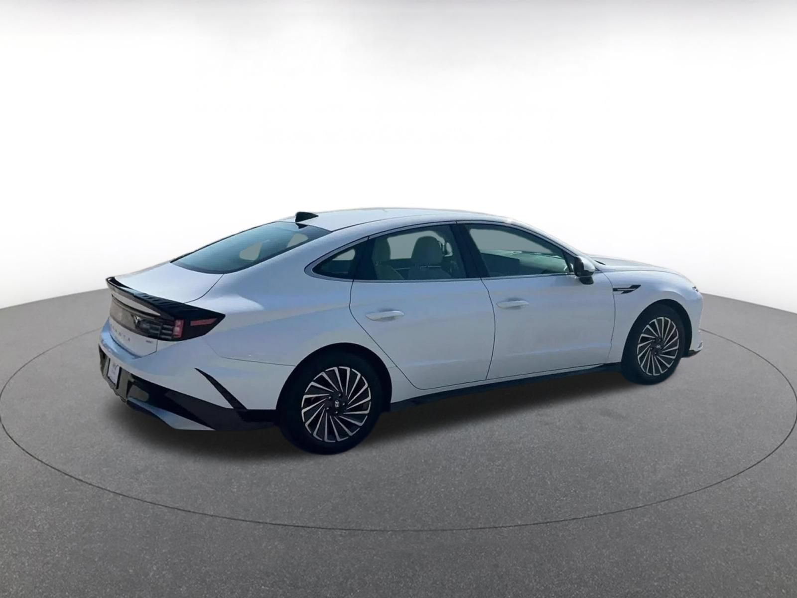Used 2025 Hyundai Sonata SEL FWD image 14