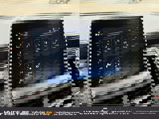 Used 2023 Chevrolet Suburban RST AWD/4WD image 21