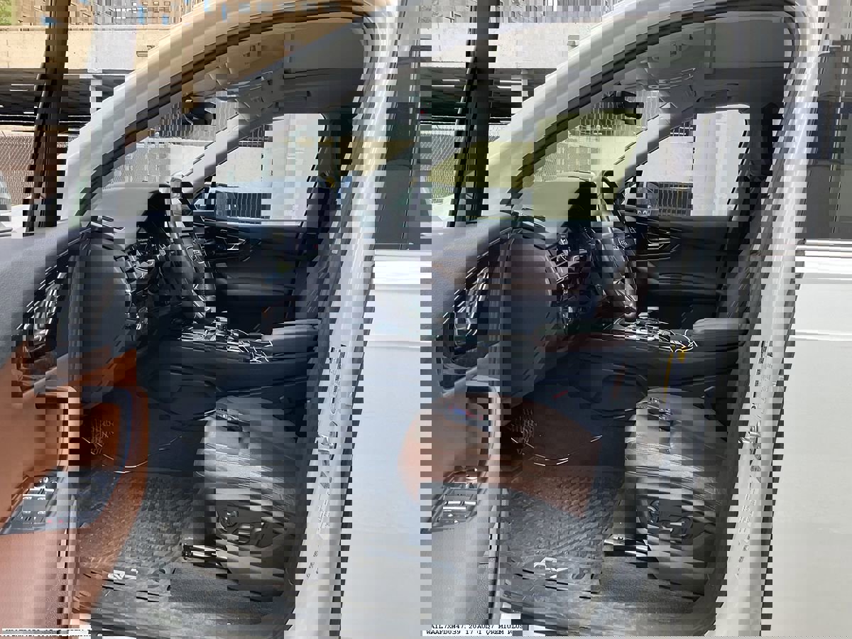 Used 2017 Audi Q7 3.0T Premium Plus image 9