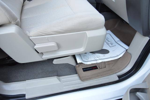 Used 2010 Ford Expedition XLT AWD/4WD image 29