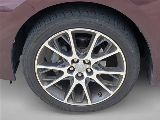 Certified 2017 Toyota Corolla SE 50th Anniversary FWD image 10