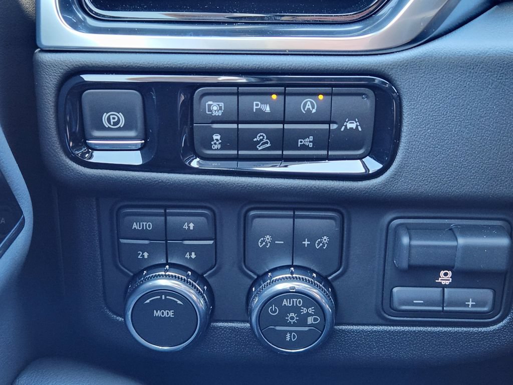 New 2026 GMC Yukon XL Elevation w/ Elevation Premium Package AWD/4WD image 24