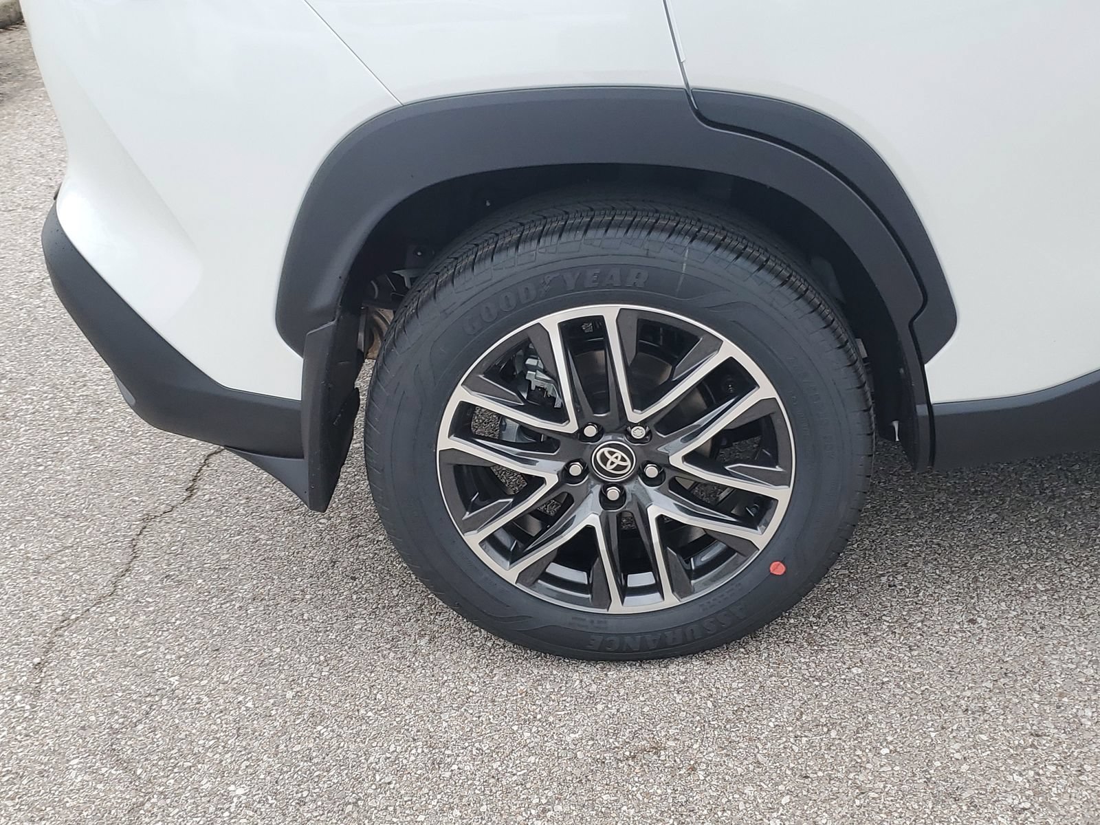 New 2026 Toyota Corolla Cross XLE AWD/4WD image 5