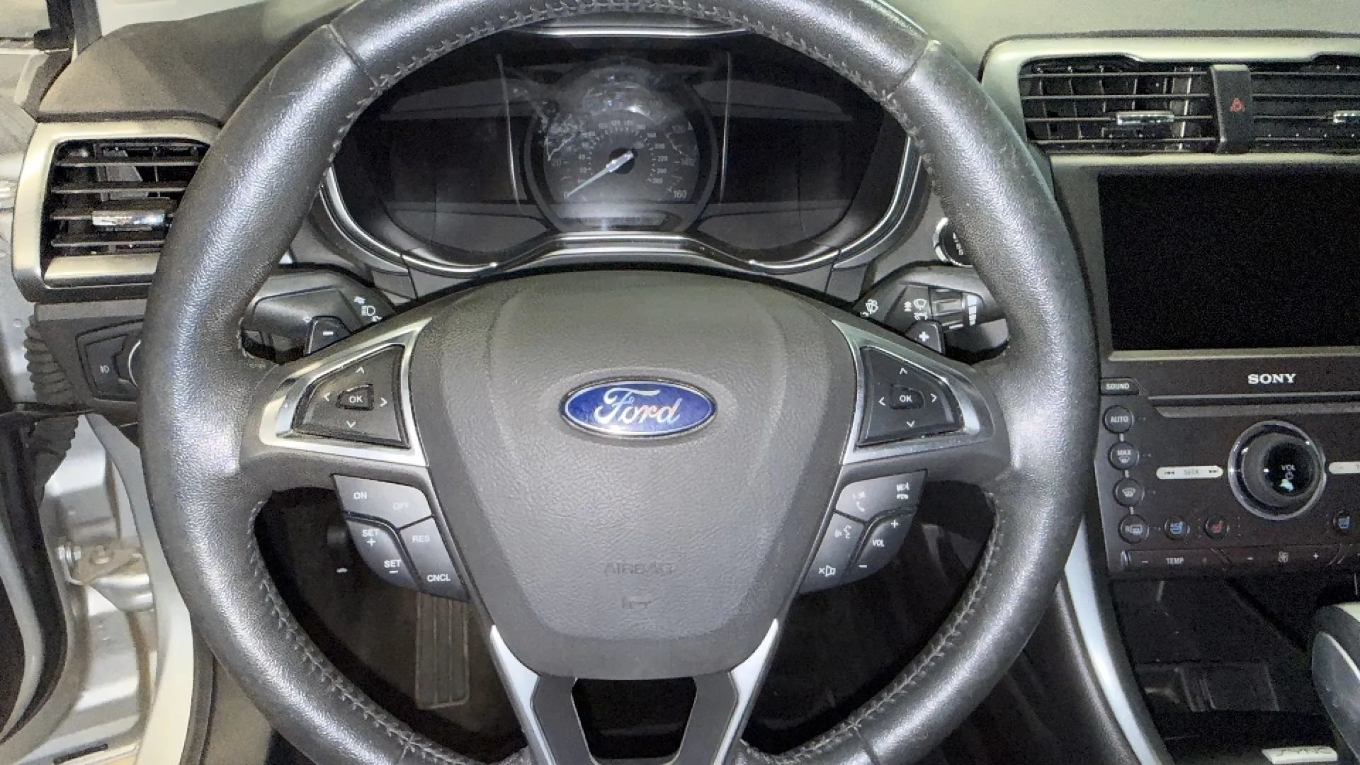 Used 2016 Ford Fusion Titanium AWD/4WD image 19