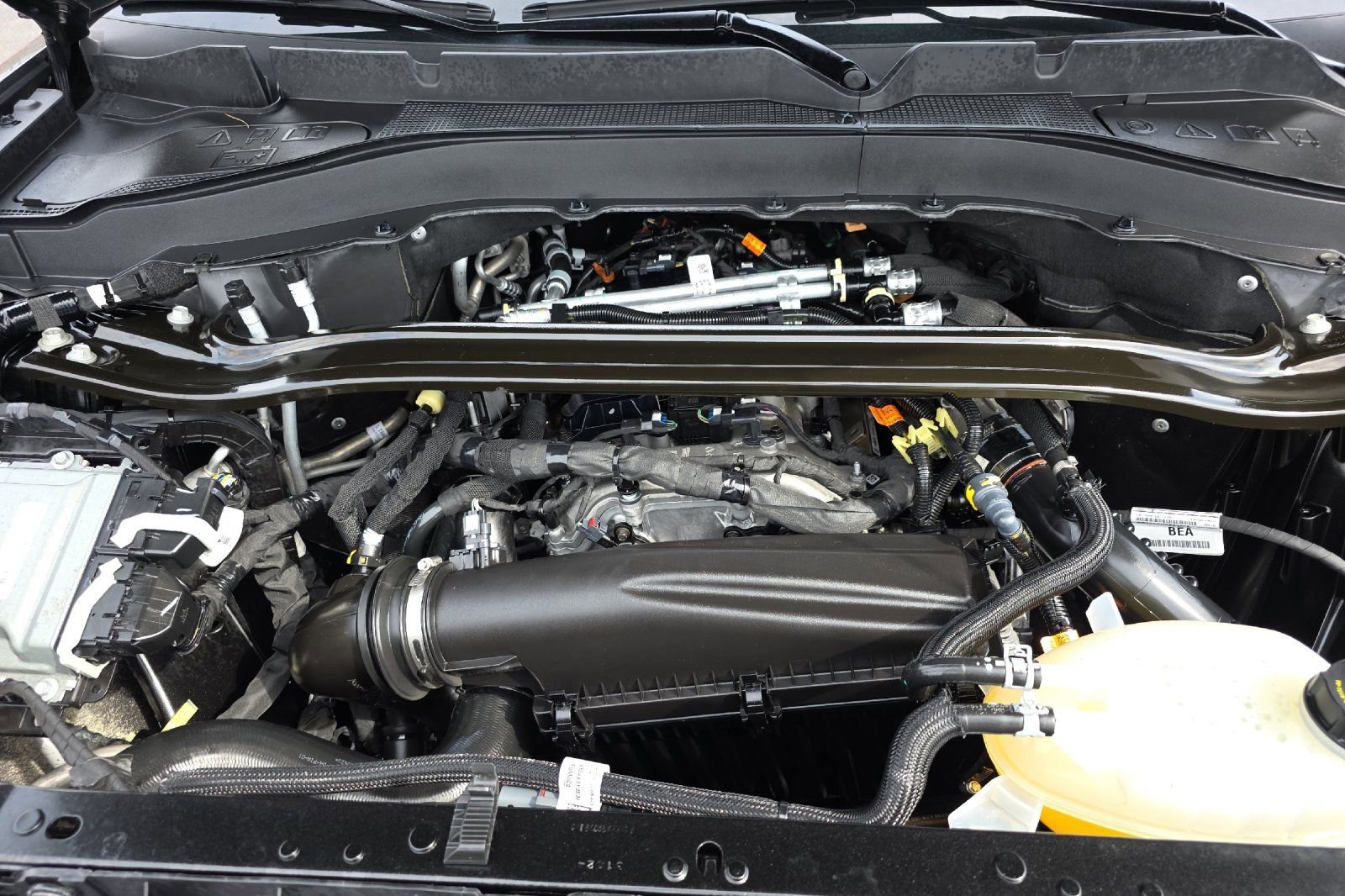 Used 2025 Ford Explorer ST-Line image 33