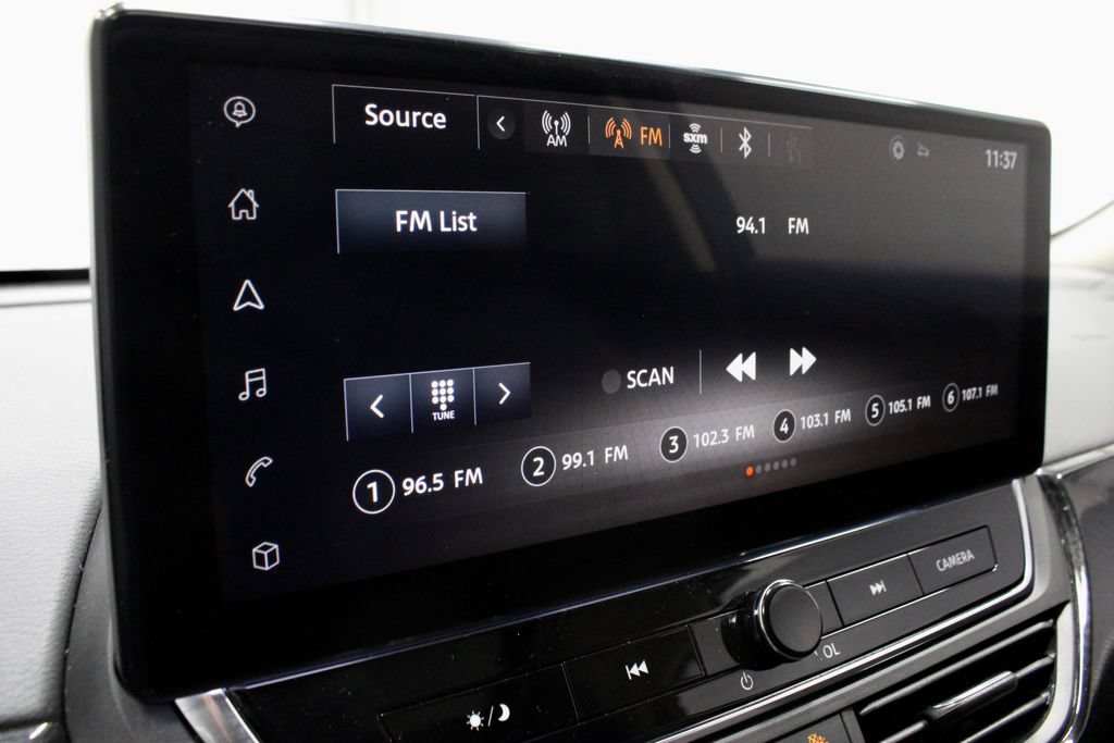 Certified 2023 Nissan Altima 2.5 SR w/ SR Premium Package FWD image 3