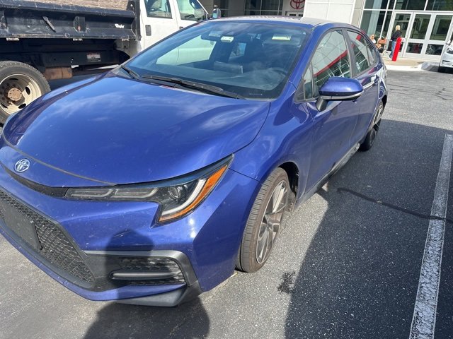 Used 2020 Toyota Corolla SE image 2