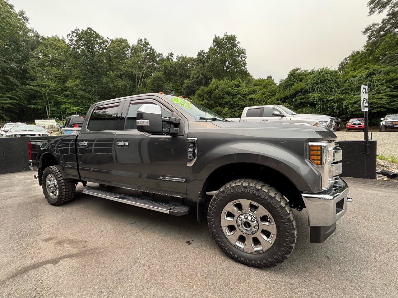 Used 2019 Ford F350 Lariat w/ Lariat Ultimate Package AWD/4WD image 2