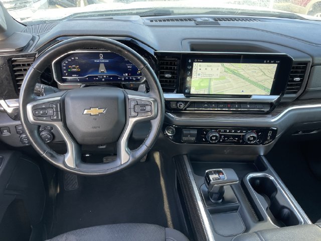 Used 2025 Chevrolet Silverado 1500 LT AWD/4WD image 12