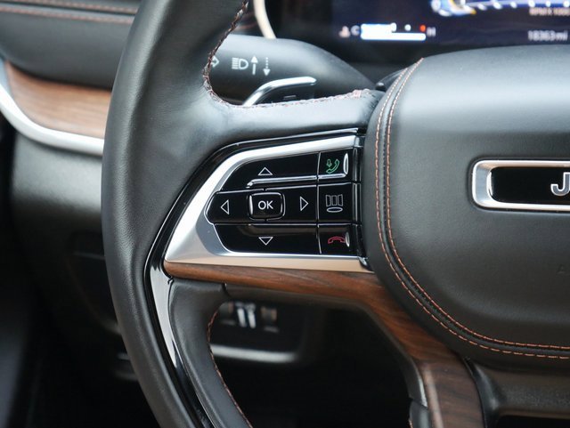 Used 2024 Jeep Grand Cherokee L Summit image 20