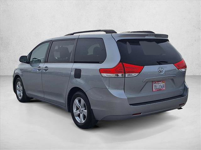 Used 2014 Toyota Sienna LE image 7