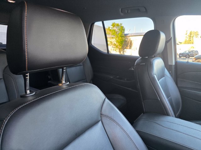 Certified 2021 Chevrolet Traverse LT w/ LT Premium Package FWD image 21
