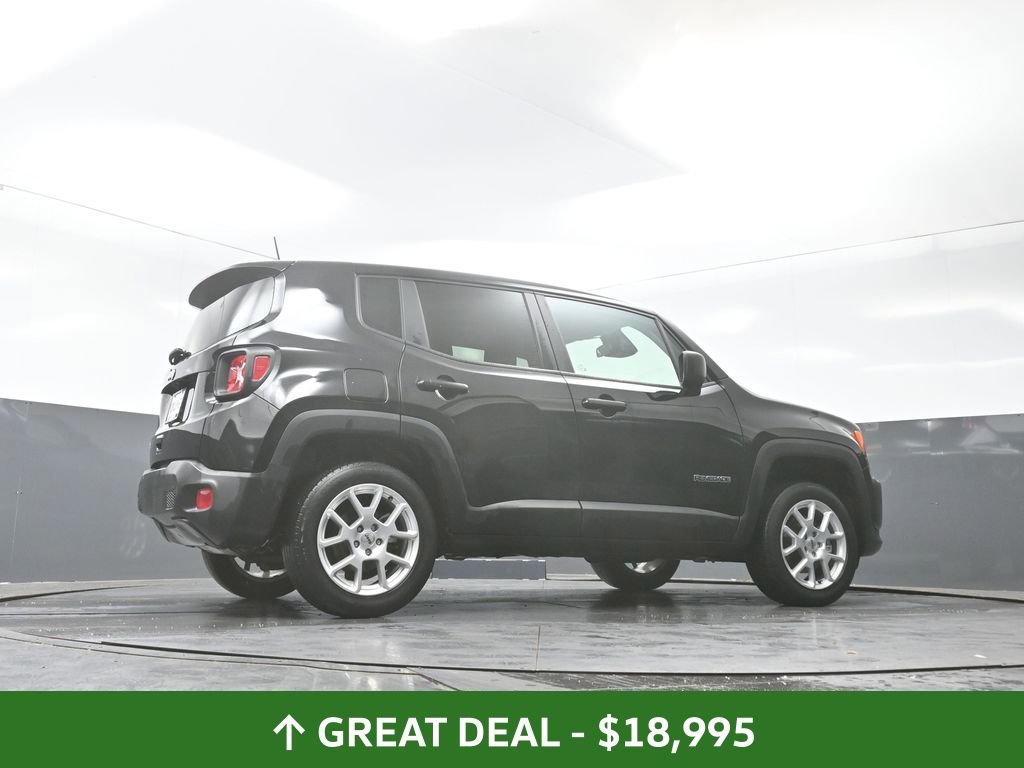 Used 2023 Jeep Renegade Latitude AWD/4WD image 48