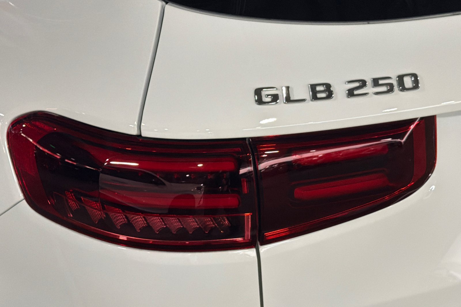New 2026 Mercedes-Benz GLB 250 image 25