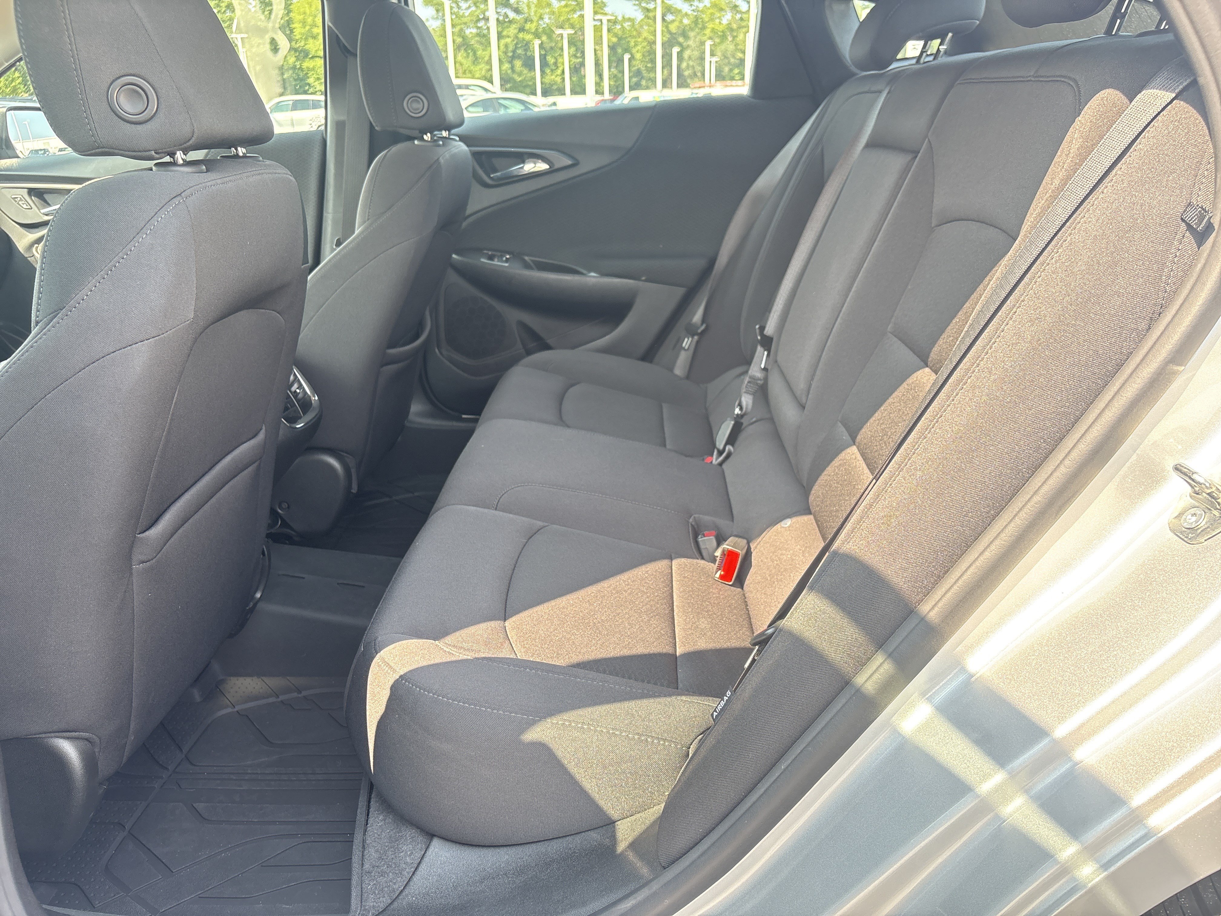 Used 2022 Chevrolet Malibu LT FWD image 29