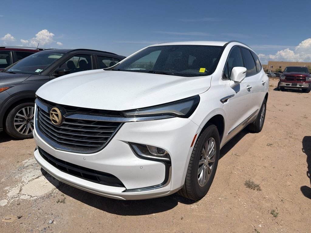 Used 2022 Buick Enclave Essence FWD image 1
