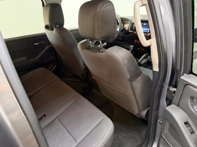Used 2023 Nissan Frontier SV w/ Technology Package RWD image 37