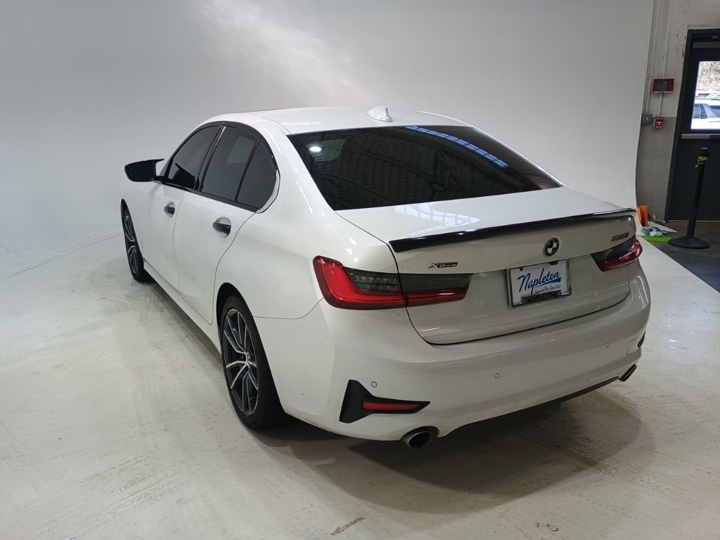Used 2021 BMW 330i xDrive Sedan w/ Convenience Package AWD/4WD image 5