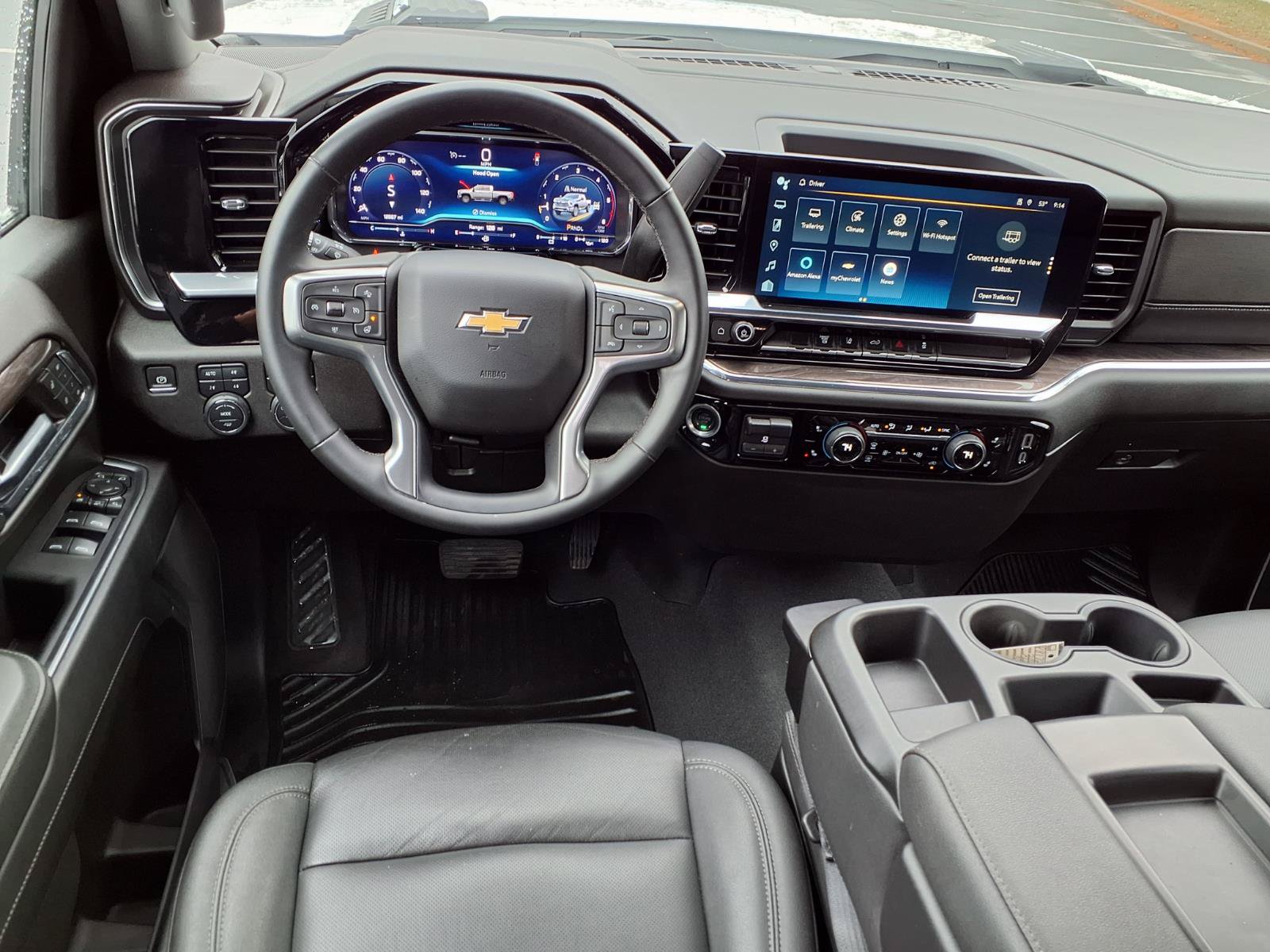 Used 2024 Chevrolet Silverado 3500 LTZ AWD/4WD image 4