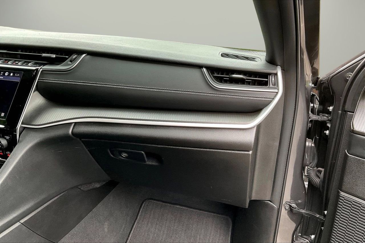 Certified 2023 Jeep Grand Cherokee Altitude AWD/4WD image 20