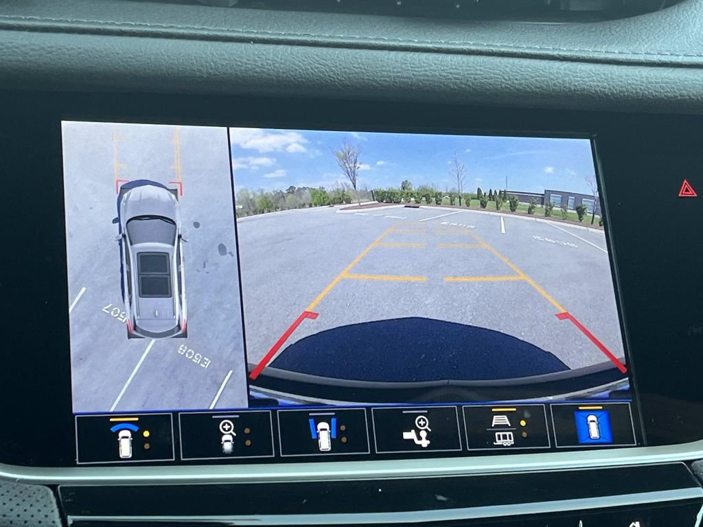 New 2026 Cadillac XT5 Sportv w/ LPO, Onyx Lite Package AWD/4WD image 39