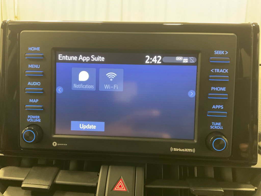 Used 2021 Toyota RAV4 XLE w/ XLE Grade Weather Package AWD/4WD image 21