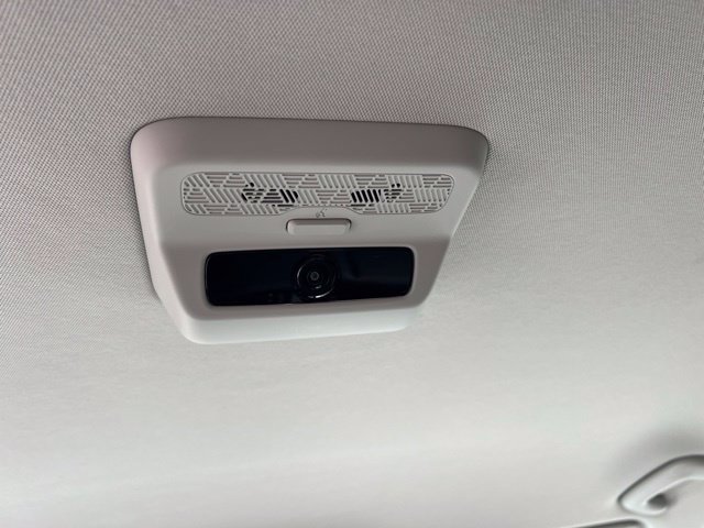 Certified 2025 Kia Carnival EX FWD image 39