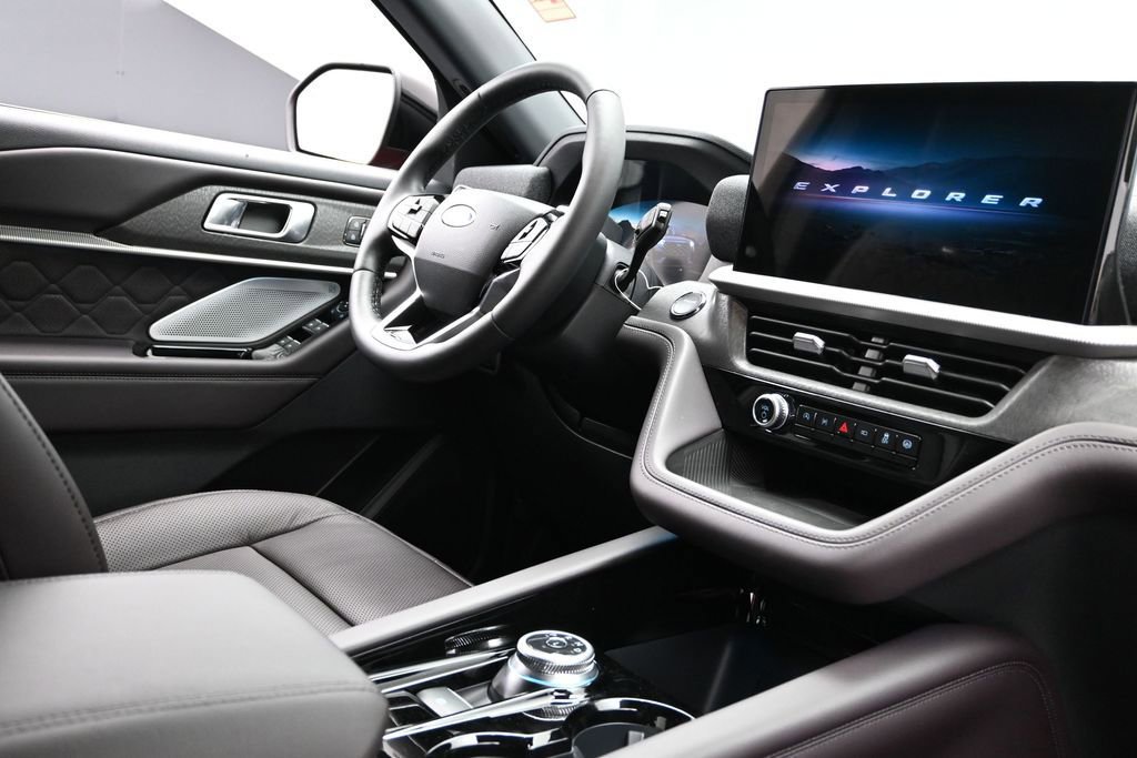 New 2026 Ford Explorer Platinum AWD/4WD image 13